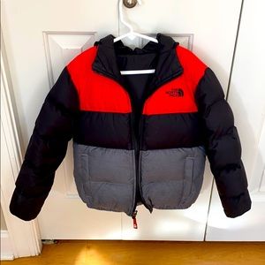 North face boys puffer jacket. Size 6 (xs)